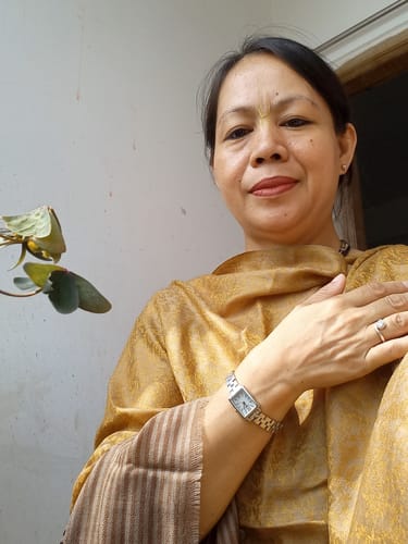 Customer photo review of Pashtush Womens Extra Fine Wool Shawl, Aztec Weave Design, Yellow