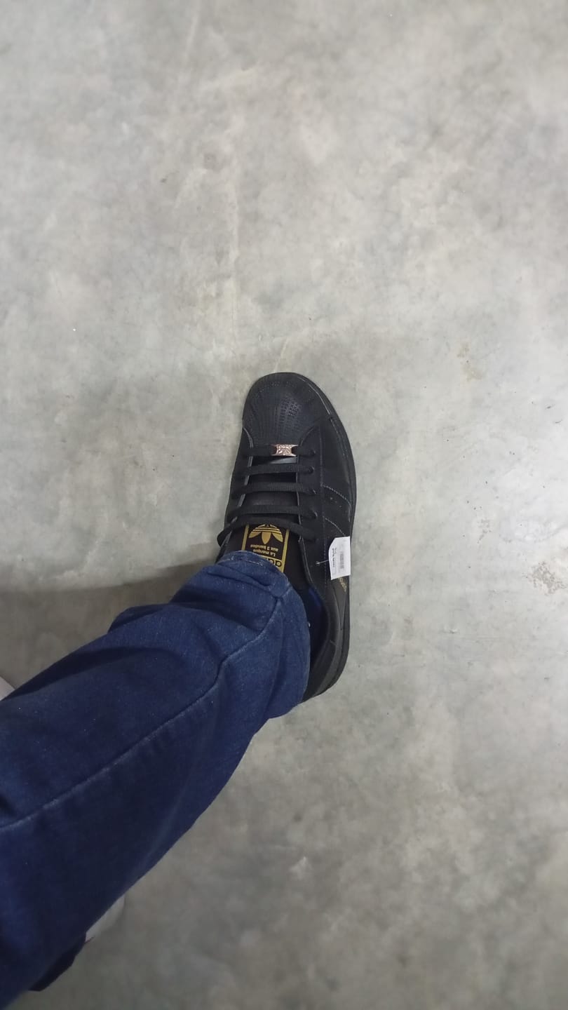 Customer photo review of Tenis 275 Negro Total