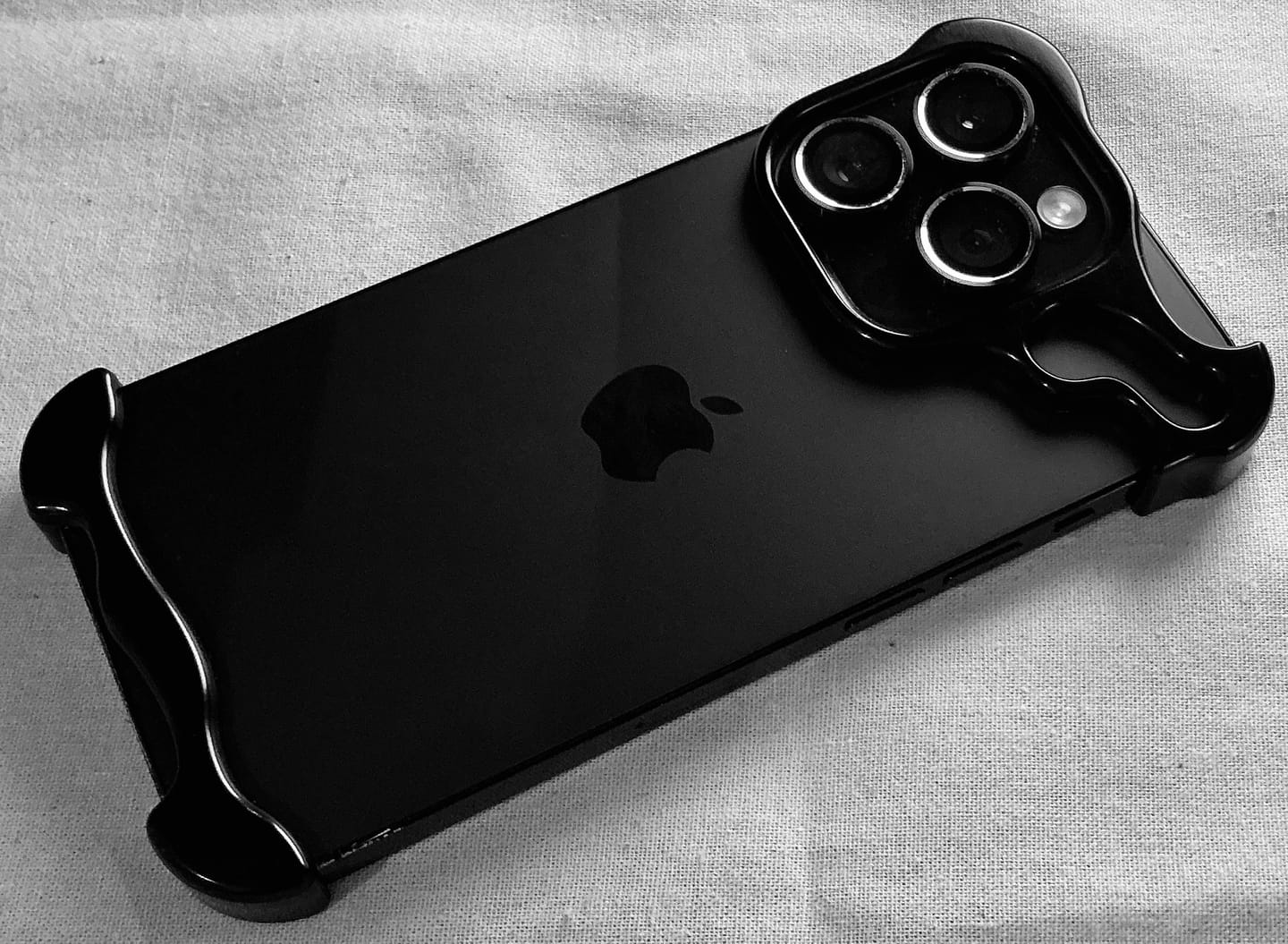 Customer photo review of Nakd Edge | Titanium Shockproof iPhone Case