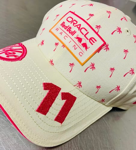 Customer photo review of Gorro Red Bull Racing Checo Pérez Edición Especial Miami GP