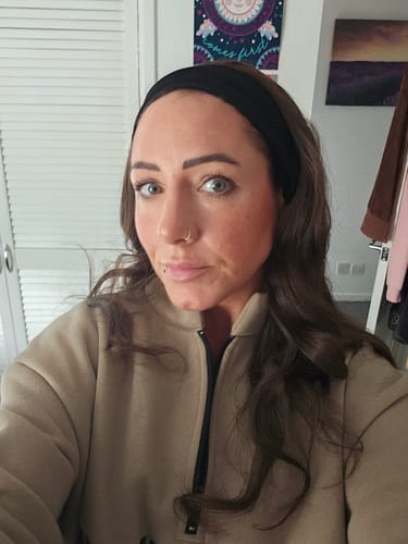 Customer photo review of The Headband Wig Perfect Wave