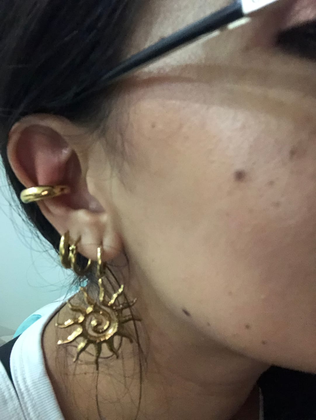 Customer photo review of Chunky Ear Cuff