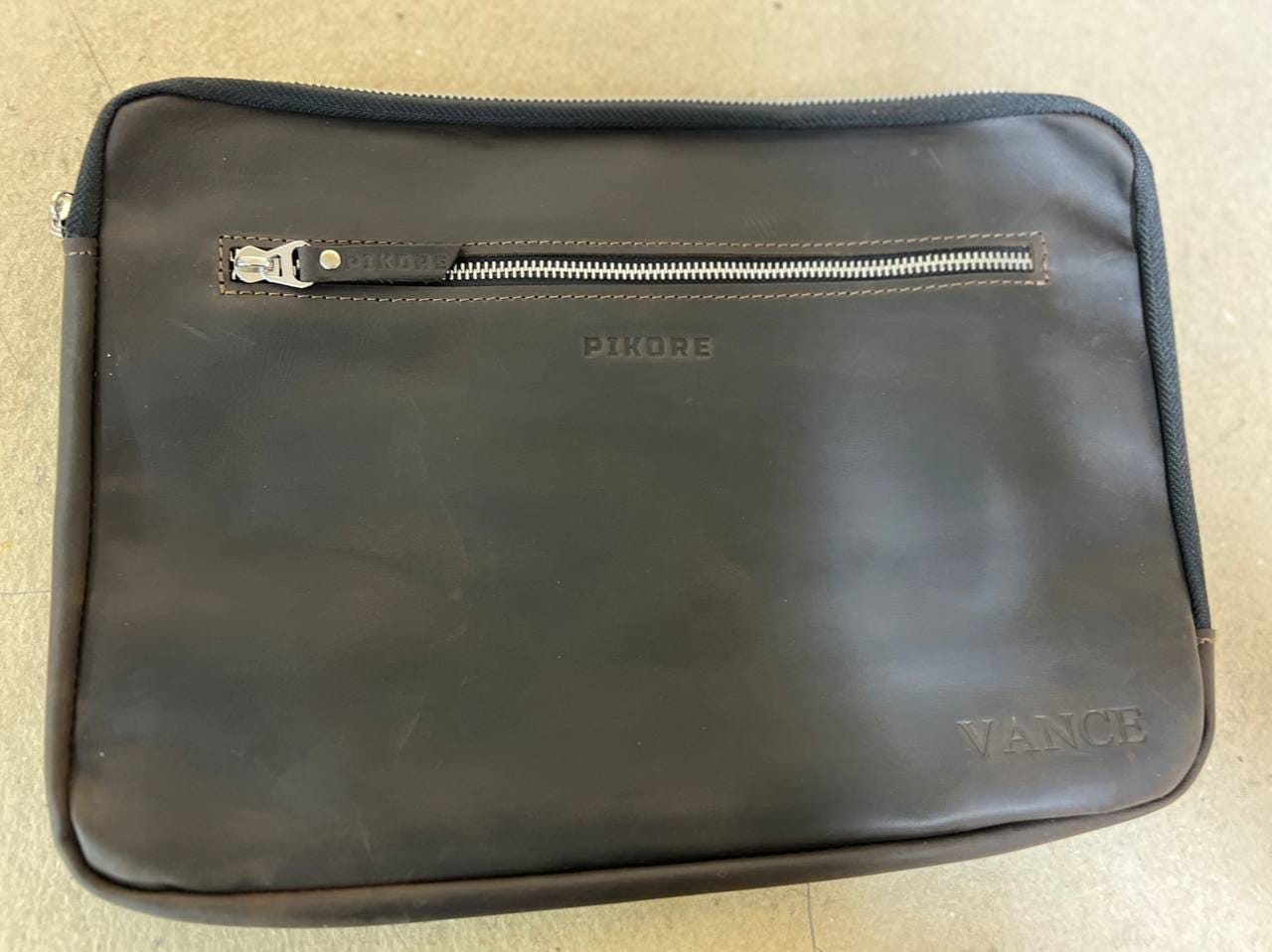 Customer photo review of Leather Macbook Sleeve with Zipper