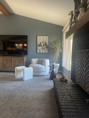 Customer photo review of Manhattan-Abstract Cityscape Oil Painting | Textured Urban Canvas Art for Modern Decor