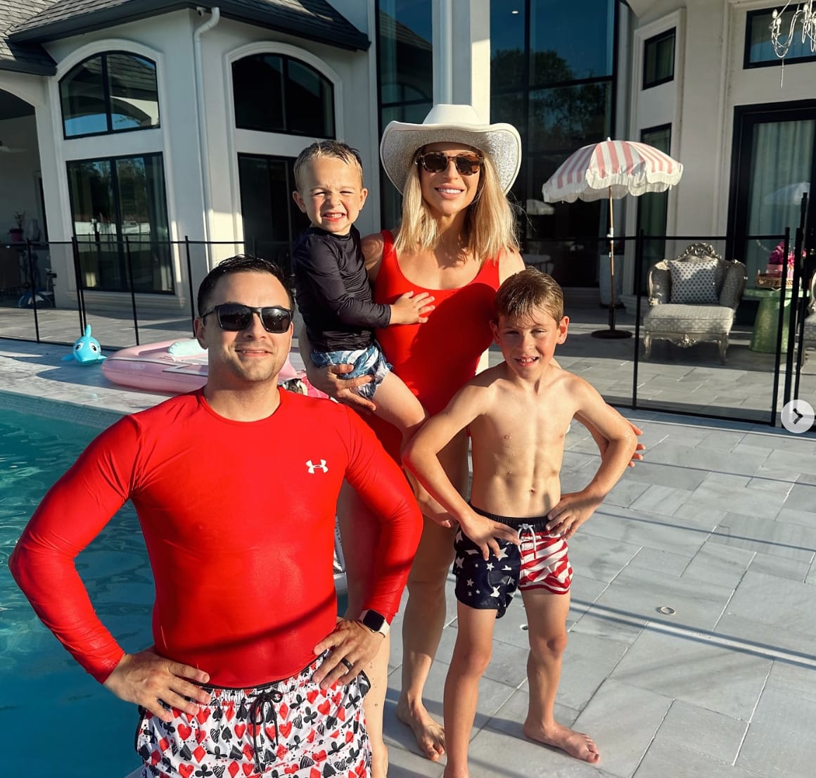 Customer photo review of Viva Vegas