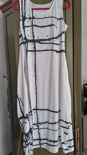 Customer photo review of Ärmelloses einfaches Kleid mit Taschen