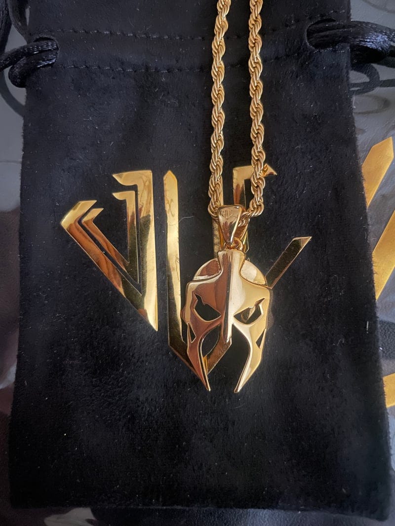 Customer photo review of GLADIATOR PENDANT - GOLD (28𝘮𝘮)