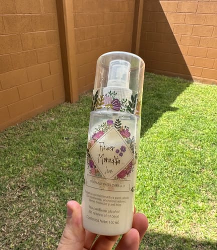 Customer photo review of 2 Perfumes para Cabello