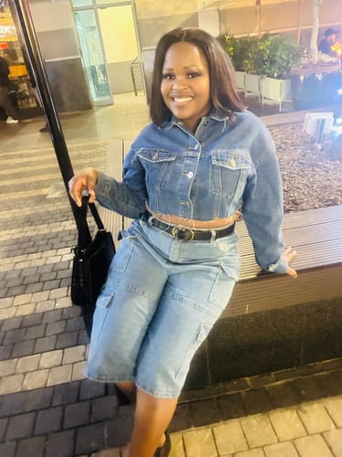 Customer photo review of OLIVIA - Brazilian 4x4 Lace Wig