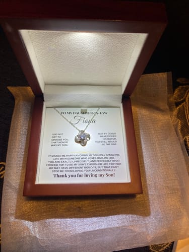 Customer photo review of Daughter-in-law - Love Knot Gift Set - SS251