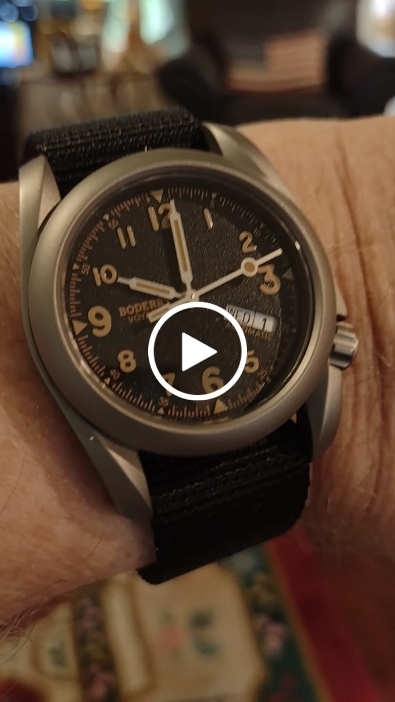 Customer video review of VOYAGER - 100M Waterproof Titanium Automatic Field Watch | Volcanic Gray-Day,Date