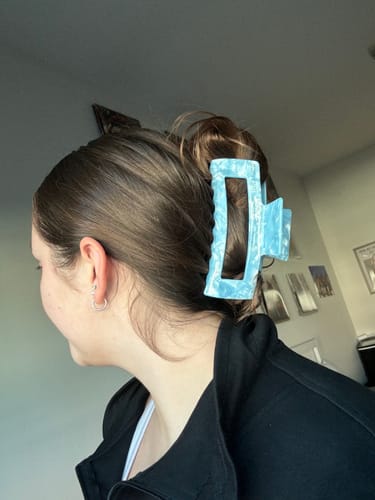 Customer photo review of Dreamy Claw Clip (Summer Collection)