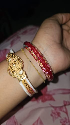 Customer photo review of "Aaj Ka Aabhushan" - Red Pola