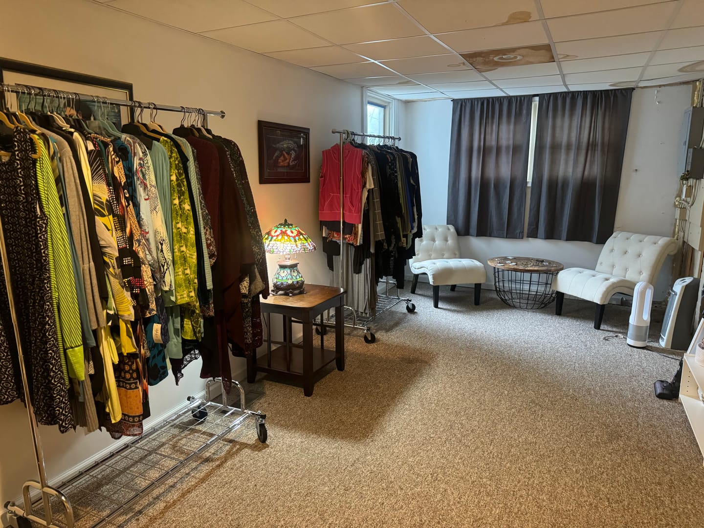 Customer photo review of Raybee 75"W Rolling Clothes Rack with Storage Shelves, Wheeled Metal Clothes Organizer for Bedroom, Laundry & Dorm