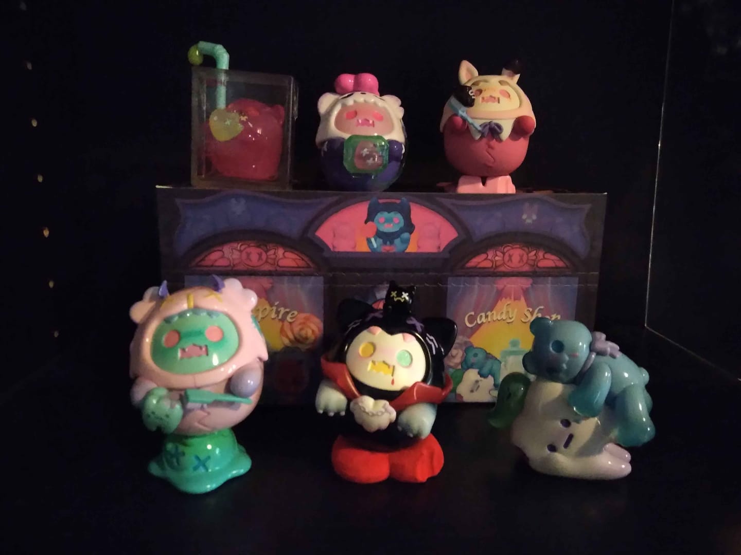 Customer photo review of ShinWoo Ghost Bear Vampire Candy Shop Series Blind Box