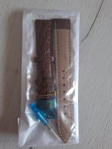 Customer photo review of Ticwatch Crocodile Pattern Leather Band - Rugged and Durable