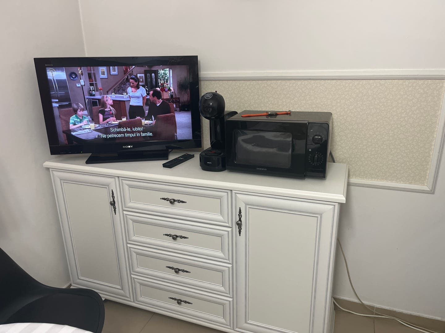 Customer photo review of Comoda IDENTO, alb, PAL, 155x45x90 cm