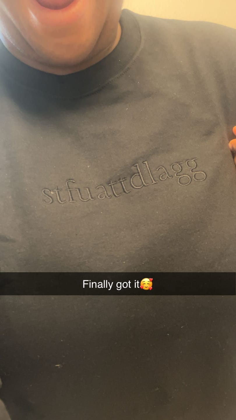 Customer photo review of STFUATTDLAGG embroidered sweatshirt