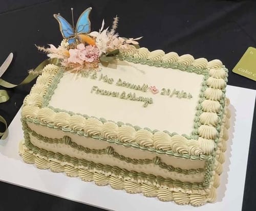 Customer photo review of vintage sheet cake