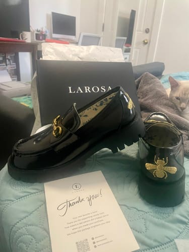 Customer photo review of Classic Metal Buckle Bee Embroidery Platform Leather Loafers