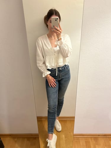 Customer photo review of Jasmin Binde Bluse - Weiß