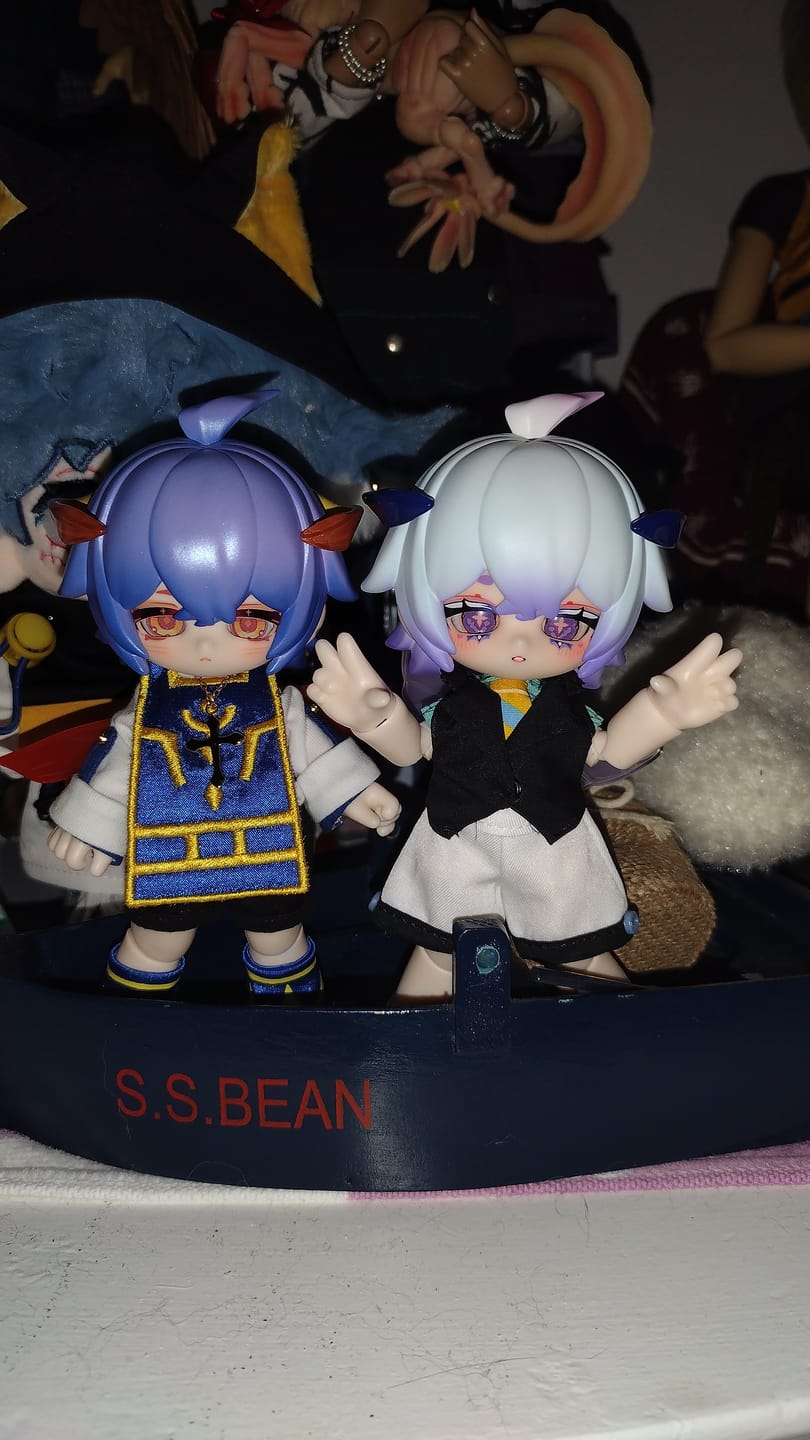 Customer photo review of Kukaka Insect Cafe Series Prayer & Judger Limited BJD Action Figure
