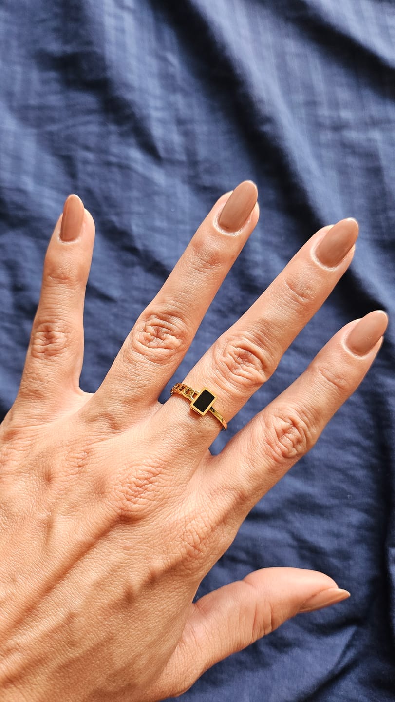 Customer photo review of Anel Fusion Banhado em Ouro 18k