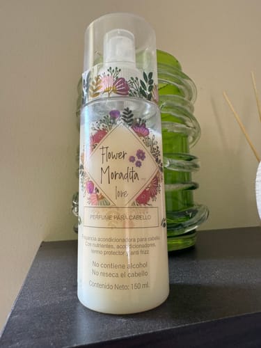 Customer photo review of 2 Perfumes para Cabello