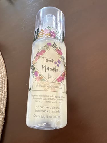 Customer photo review of Kit 3 Perfumes para cabello