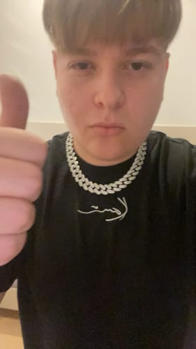 Customer photo review of FREEZY CUBANA CHAIN. - 20MM WHITE GOLD