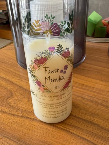 Customer photo review of 2 Perfumes para Cabello