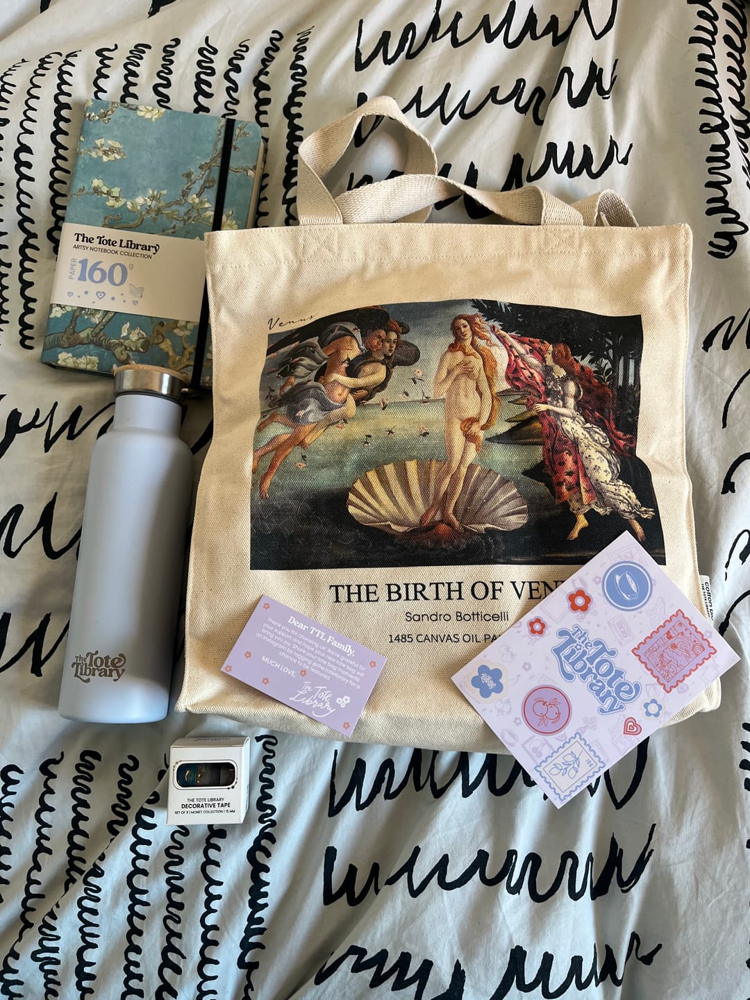 Customer photo review of Sandro Botticelli "The birth of Venus" - Tote Bag