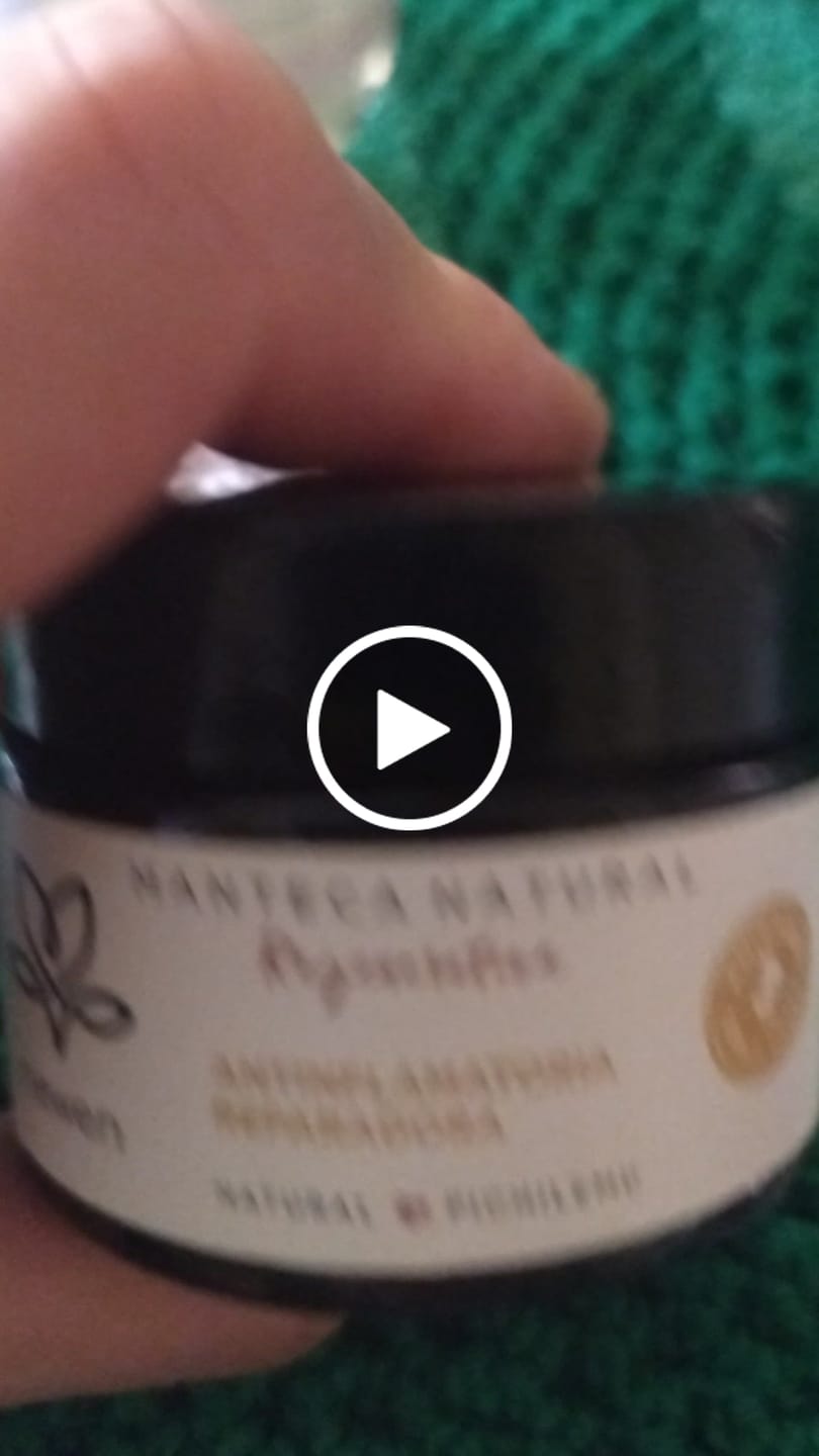 Customer video review of Manteca Regenerativa Piel Sensible
