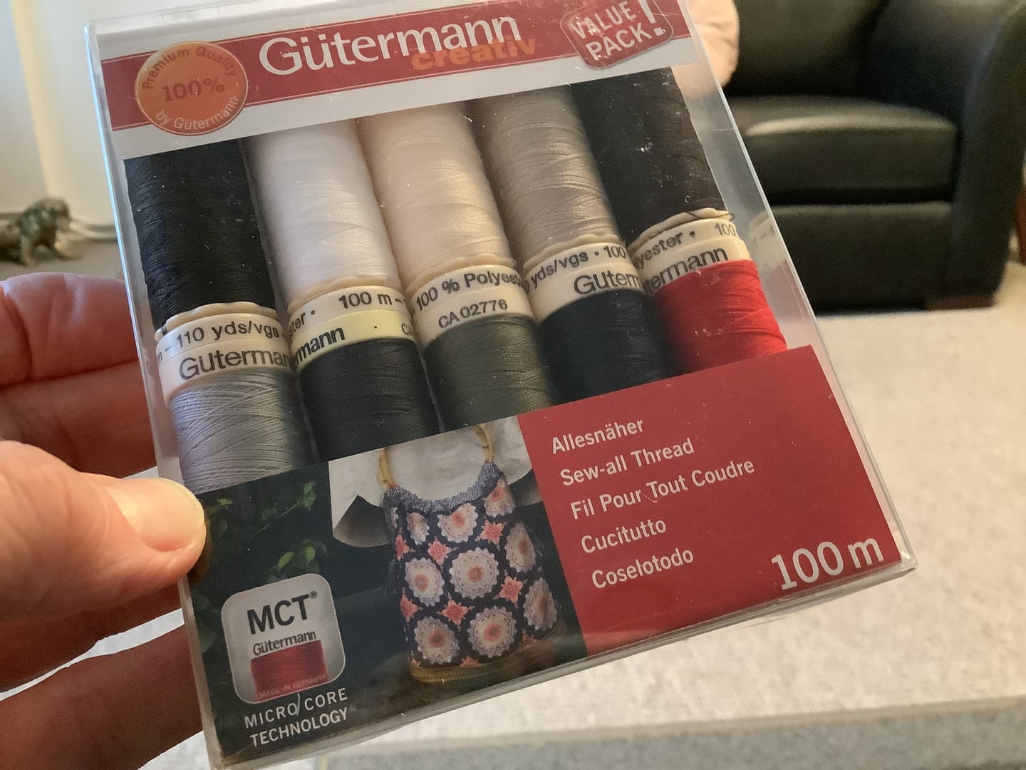Customer photo review of Gutermann Sew-All Thread Set: Assorted Basics - 10x100m