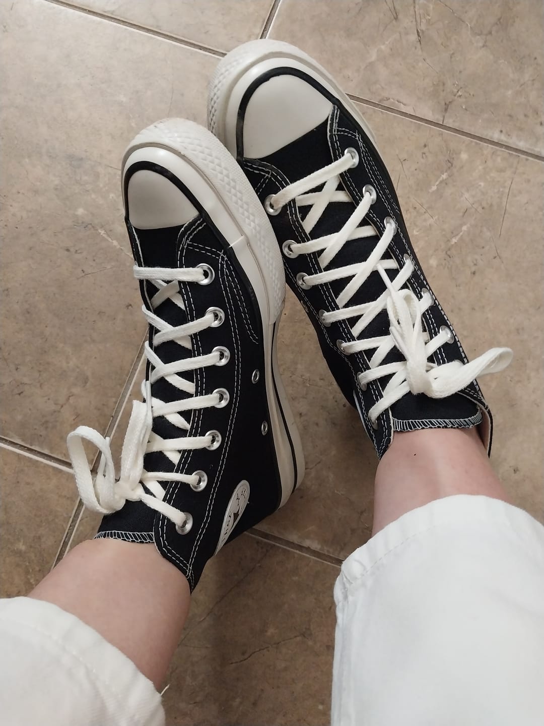 Customer photo review of Zapatillas Converse Chuck 70 Hi Negro Blanco
