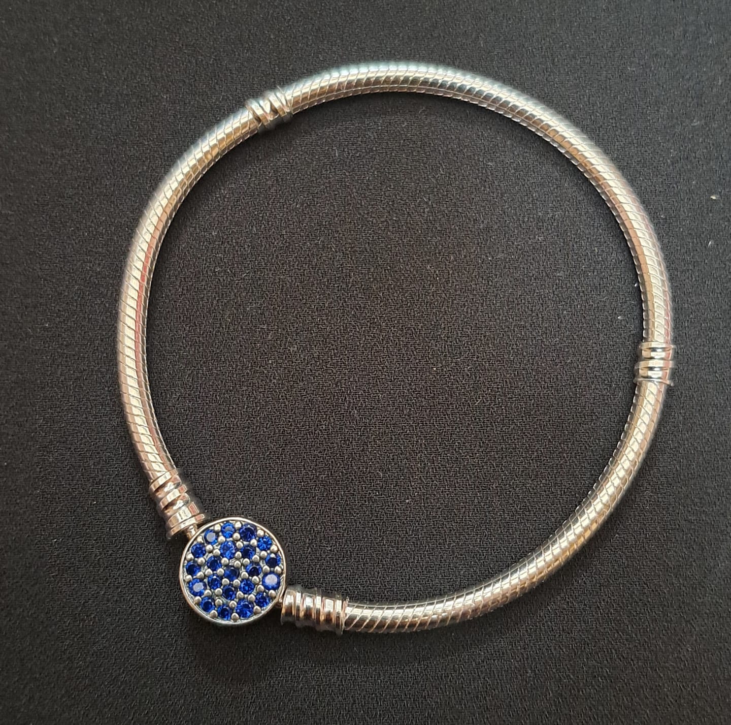 Customer photo review of Pulsera Luna Llena