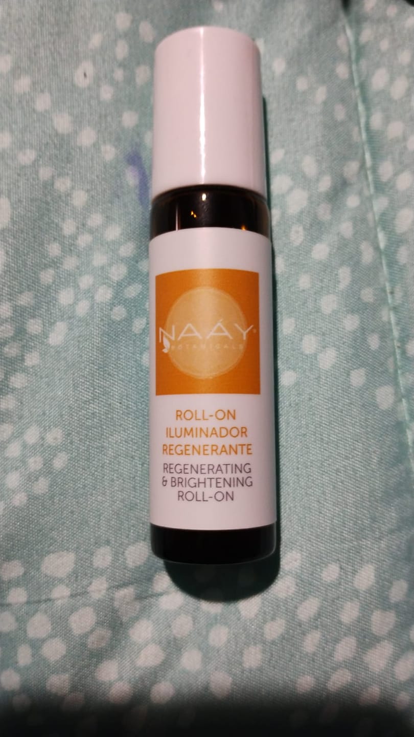 Customer photo review of Roll On Antimanchas y Aclarador
