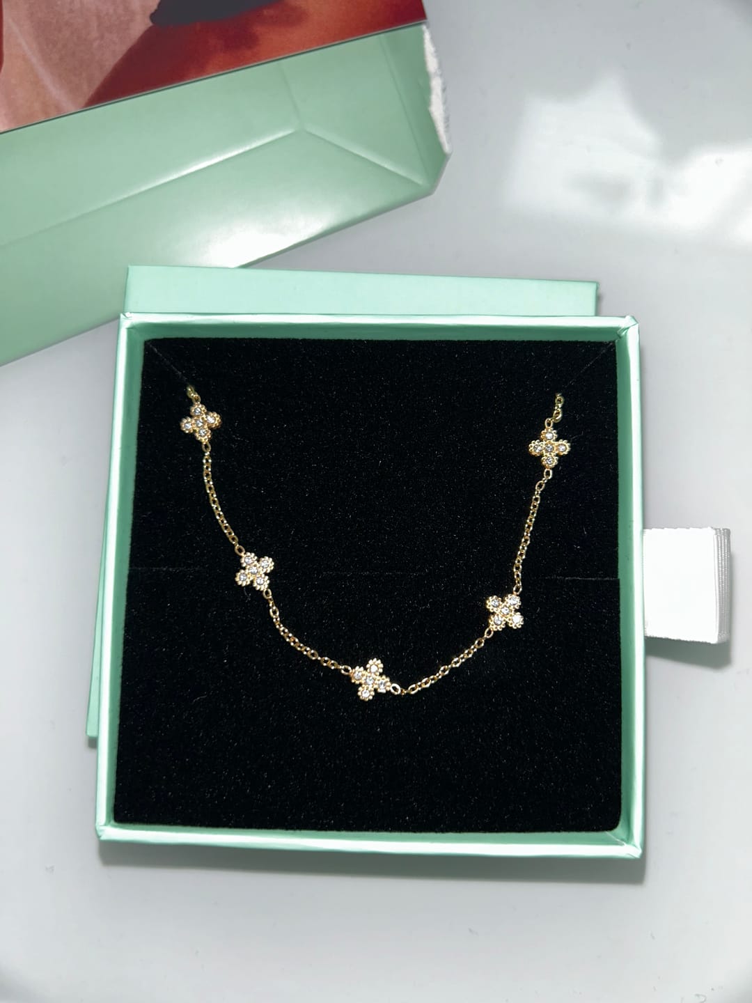 Customer photo review of Pave Flower Kette 14K Vergoldet