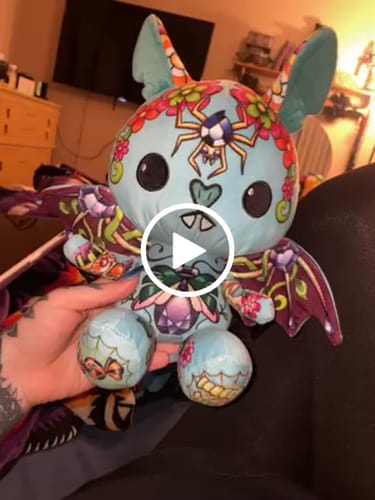 Customer video review of Sapphire the Bat Plushie