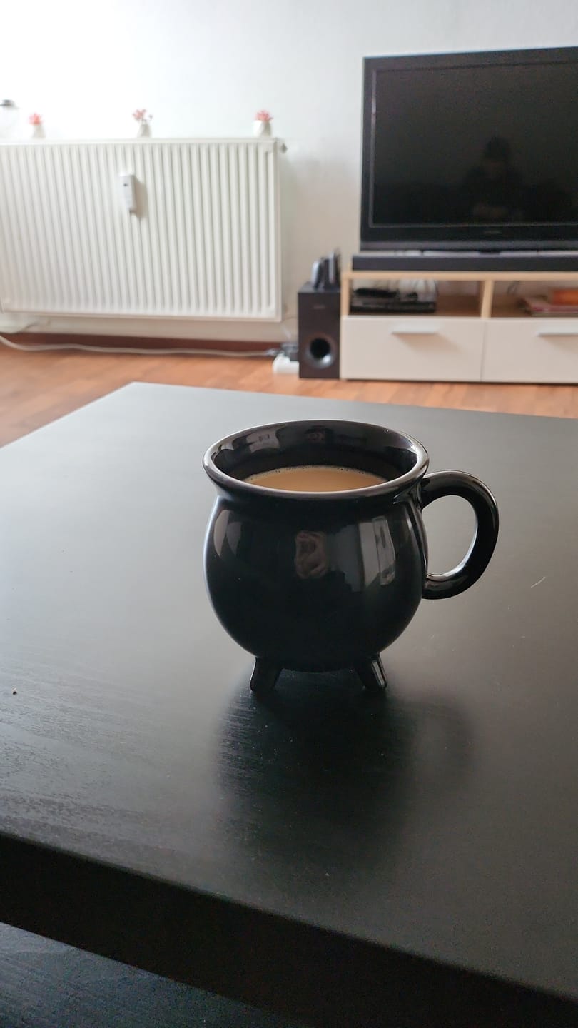 Customer photo review of Schwarze Kessel Tasse