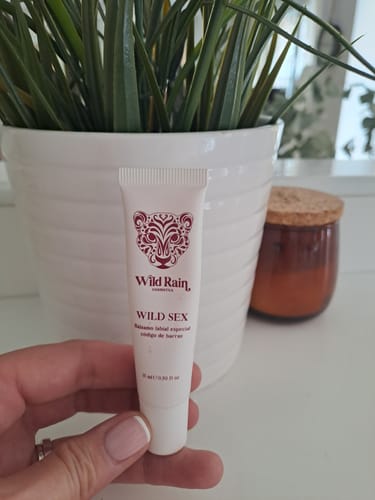 Customer photo review of Bálsamo Labial  Wild Sex