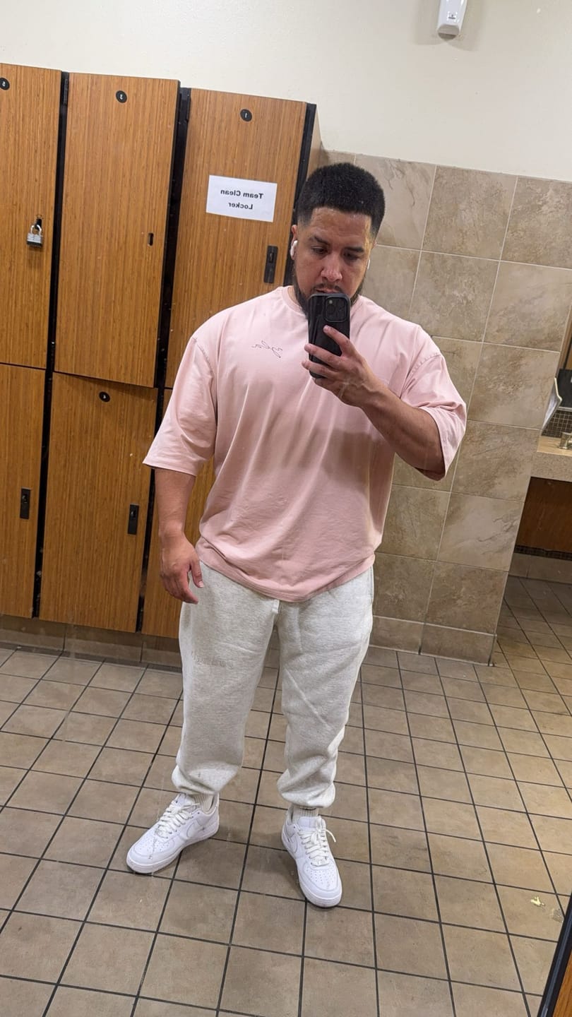 Customer photo review of 464 Skyline Super Sized Tees