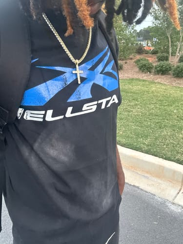 Customer photo review of Hellstar Sport Logo T-Shirt