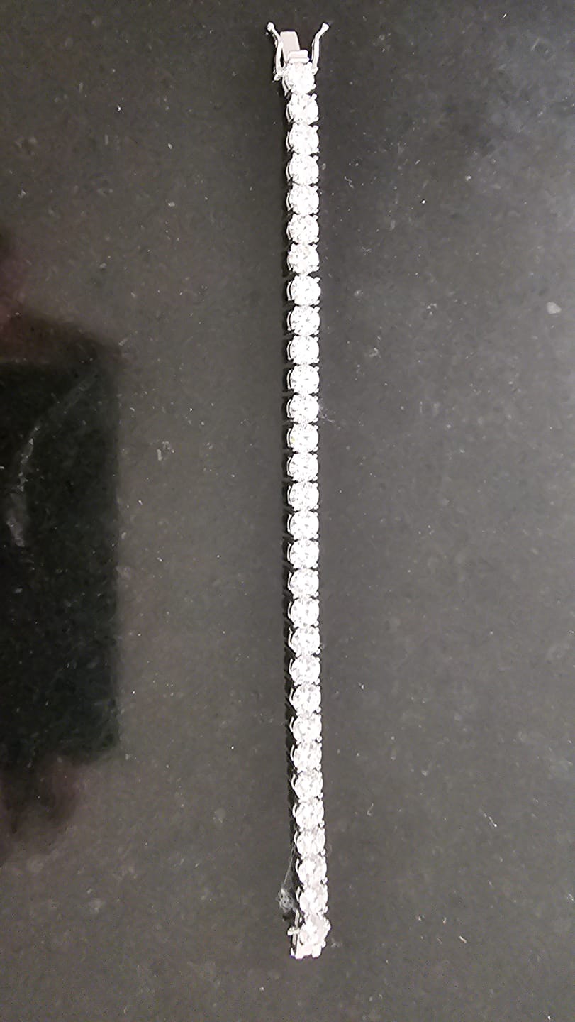 Customer photo review of Moissanite Tennis Bracelet 14K Gold (ALL SIZES)