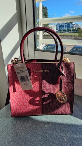 Customer photo review of Mercer Medium Two-Tone Logo Crossbody Bag (OXBLOOD MLTI)