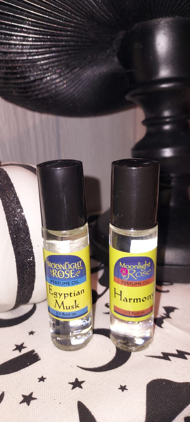 Customer photo review of Moonlight Rose Perfume Oil