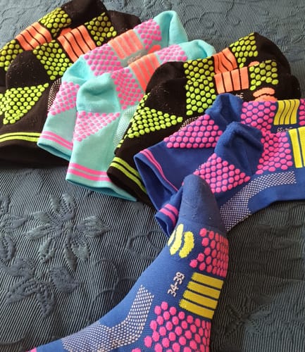 Customer photo review of Calcetin Compresivo RUN Azul puntos corto