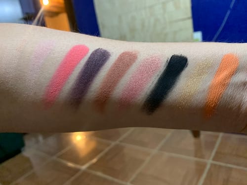Customer photo review of Paleta de Sombras 'Disney 100' Inspirada en la Bella Durmiente - Colección Encantadora de 9 Colores Mágicos