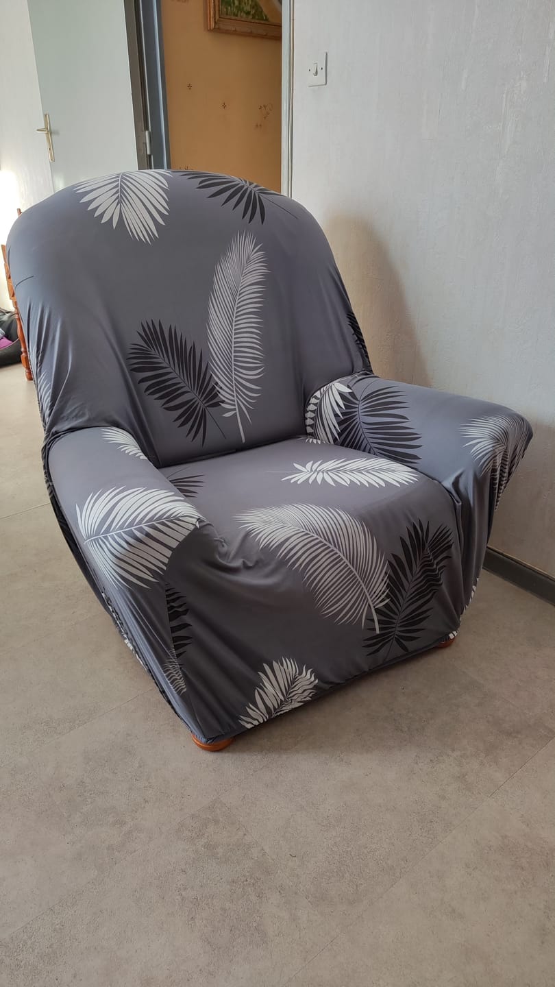 Customer photo review of Gris Exotic - Housse de Fauteuil Extensible