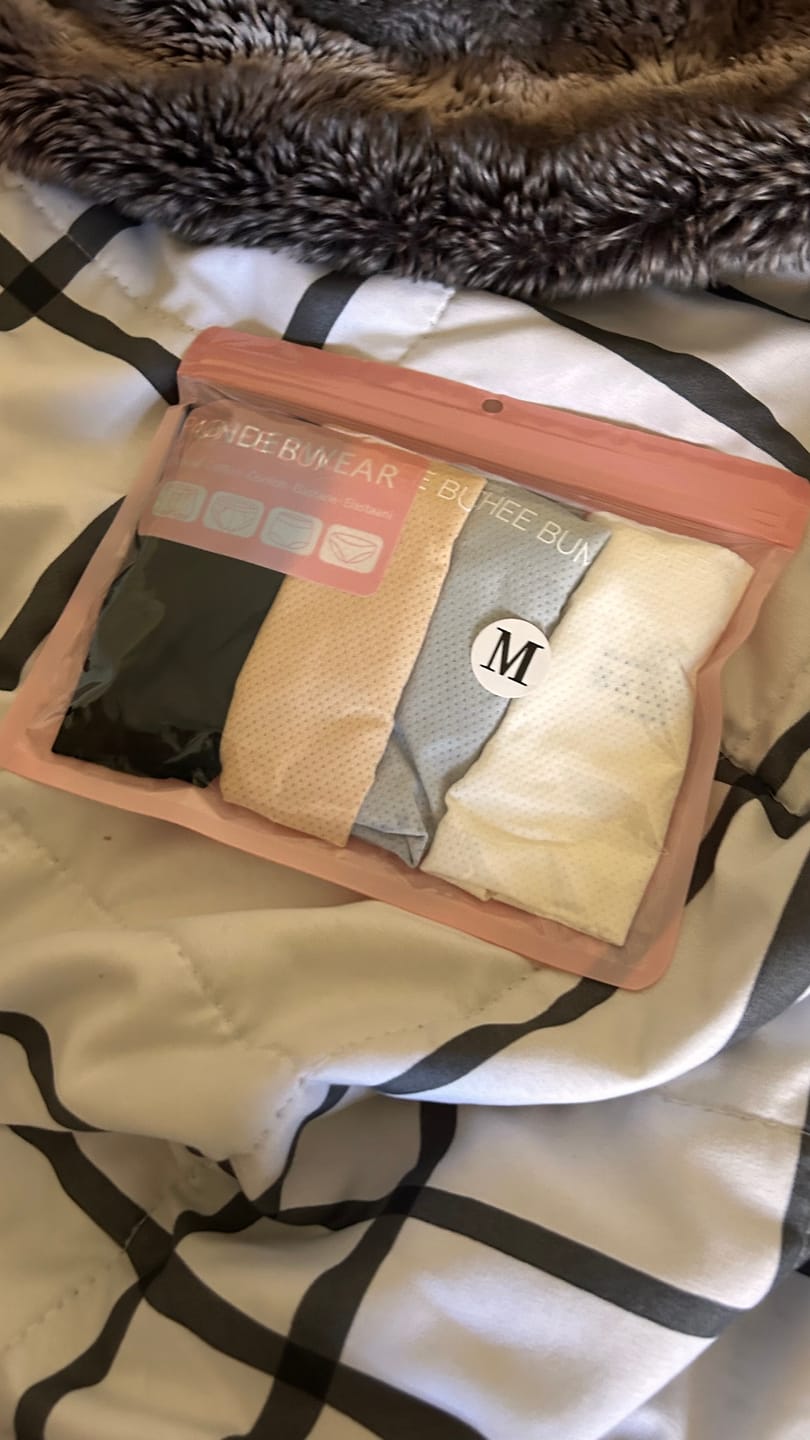 Customer photo review of Pcheebum Seamless Panties